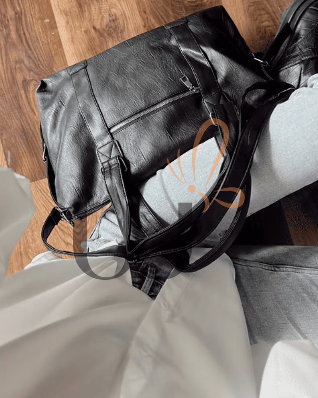 Bolsa Feminina Grande em Couro Carla