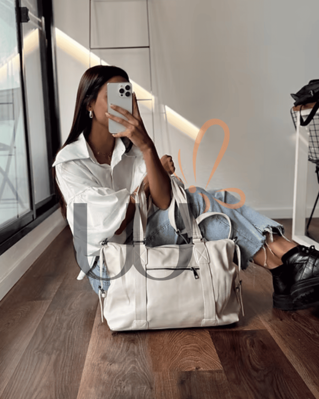 Bolsa Feminina Grande em Couro Carla