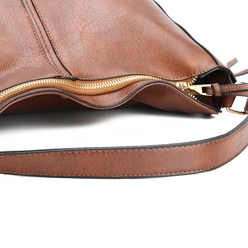 Bolsa Feminina em Couro Serena