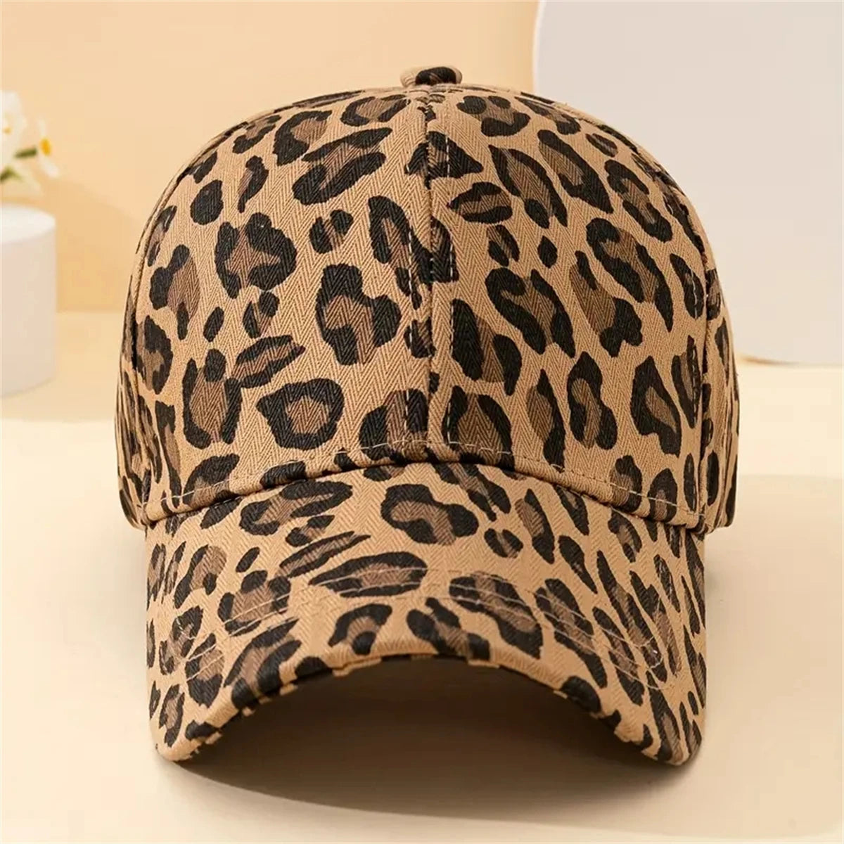 Boné Animal Print Ajustável Leona