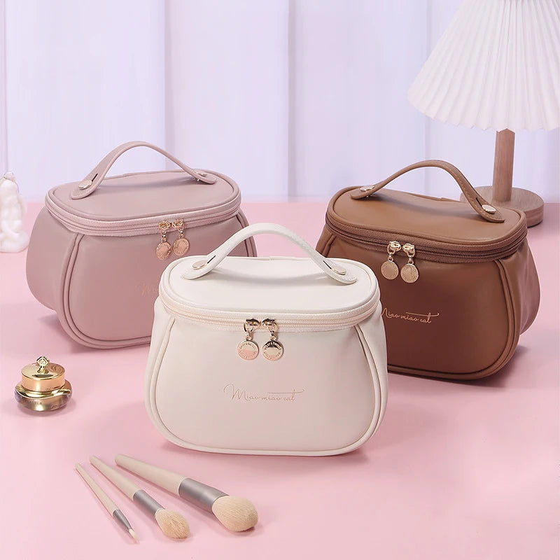 Necessarie Baú para maquiagem Bia