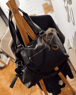 Bolsa Feminina Grande em Couro Carla