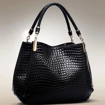 Bolsa Feminina Média em Couro Laís