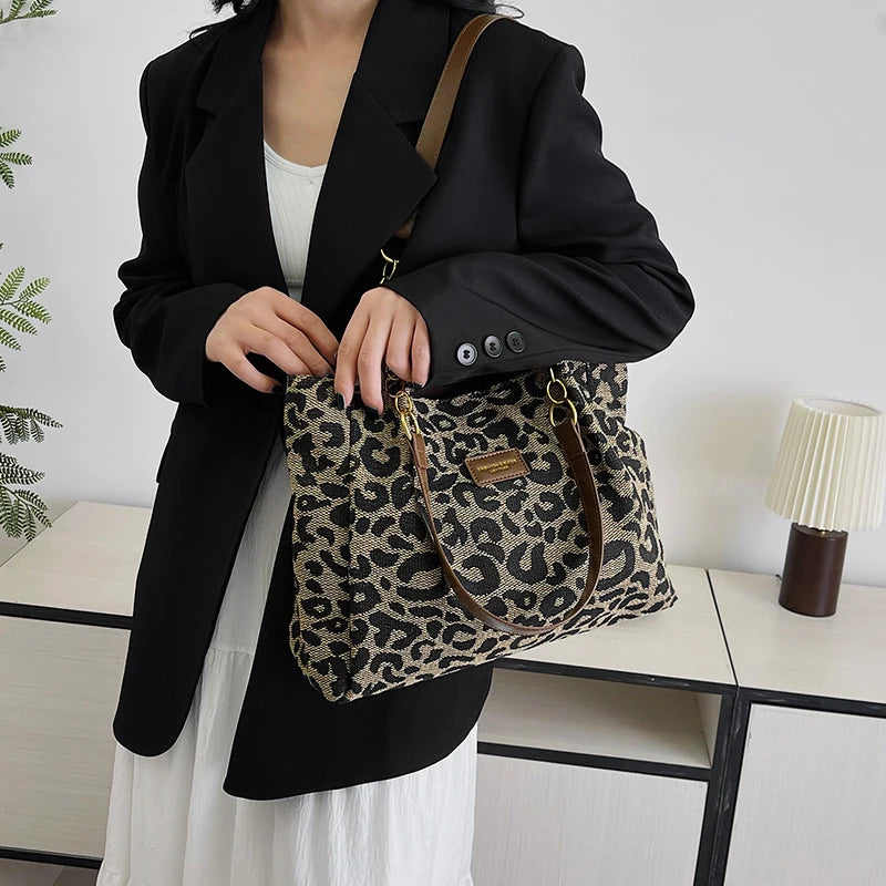 Bolsa Feminina Lola Animal Print