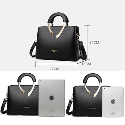 Bolsa Feminina em Couro Clássica com Funcionalidade Silvia
