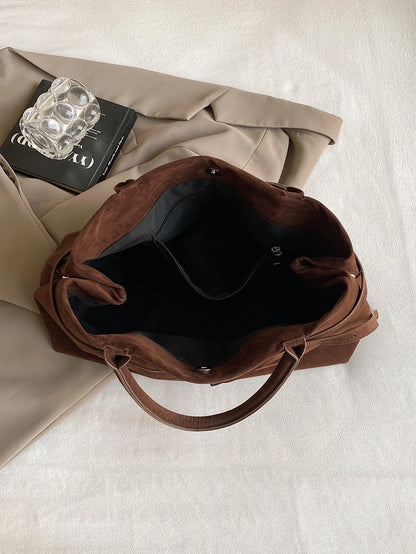 Bolsa Camurça Estilo e Espaço no Dia a Dia Valentina